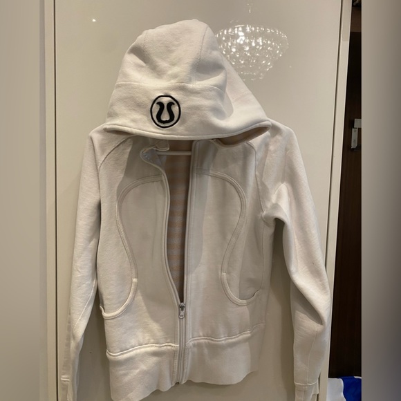 Zipper up lululemon hoodie🌺 - Picture 3 of 4